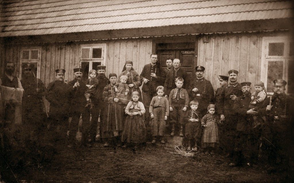 Wystawy fotografii o. Stefana Dzierżka SJ z okazji 20. rocznicy śmierci